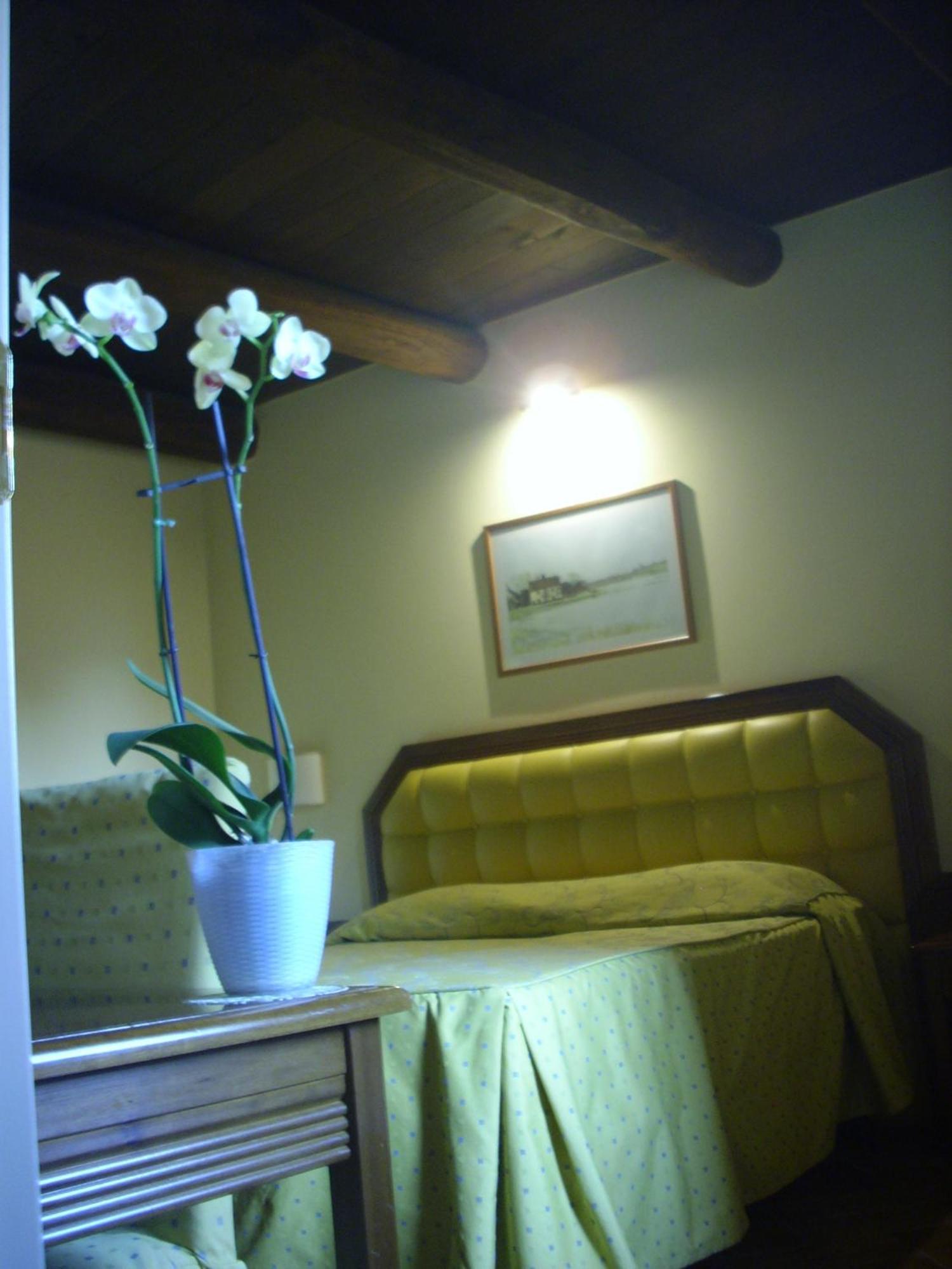 Chiara E Benedetta Villa Degli Ulivi Orvieto Room photo