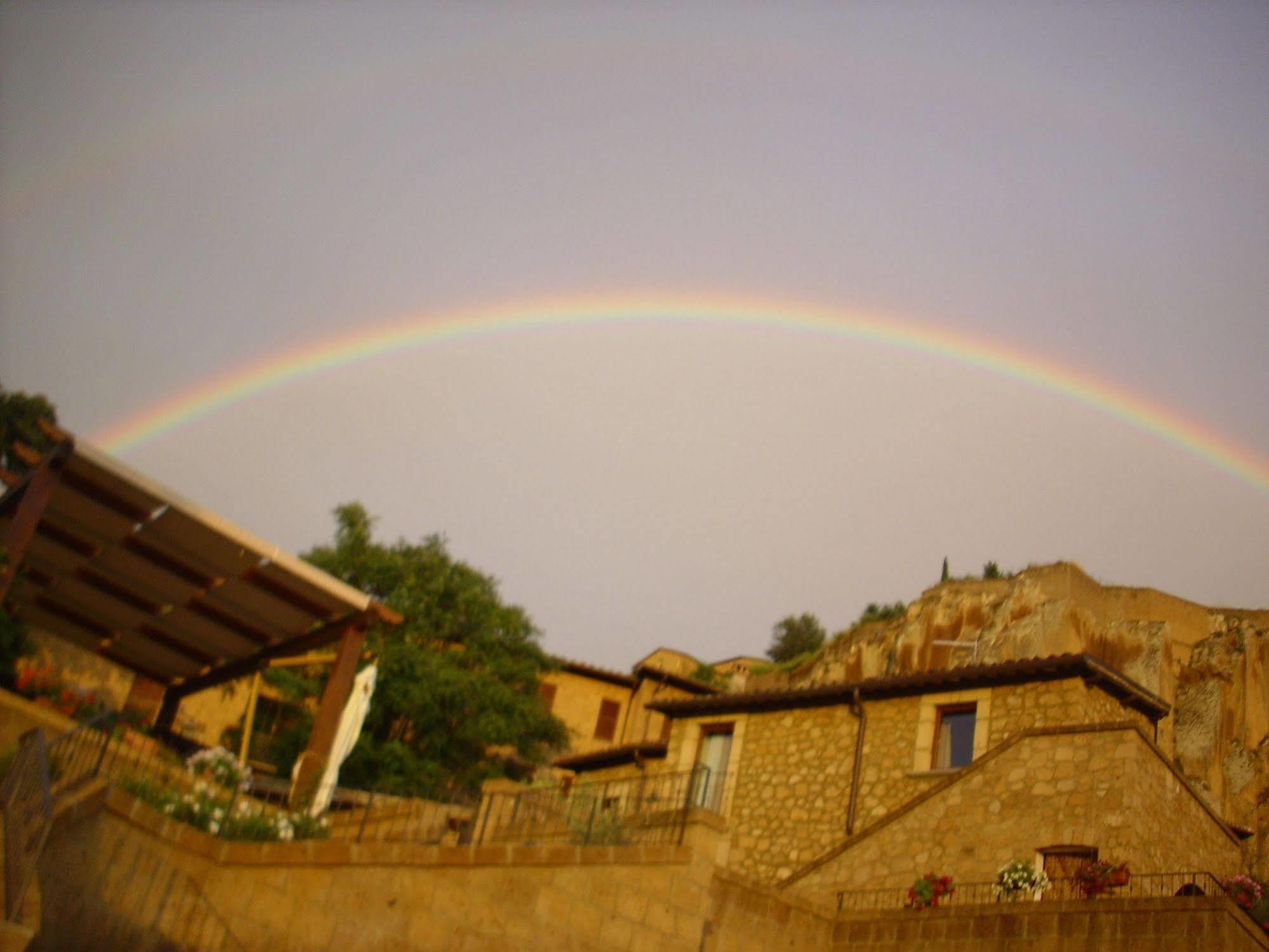 Chiara E Benedetta Villa Degli Ulivi Orvieto Exterior photo