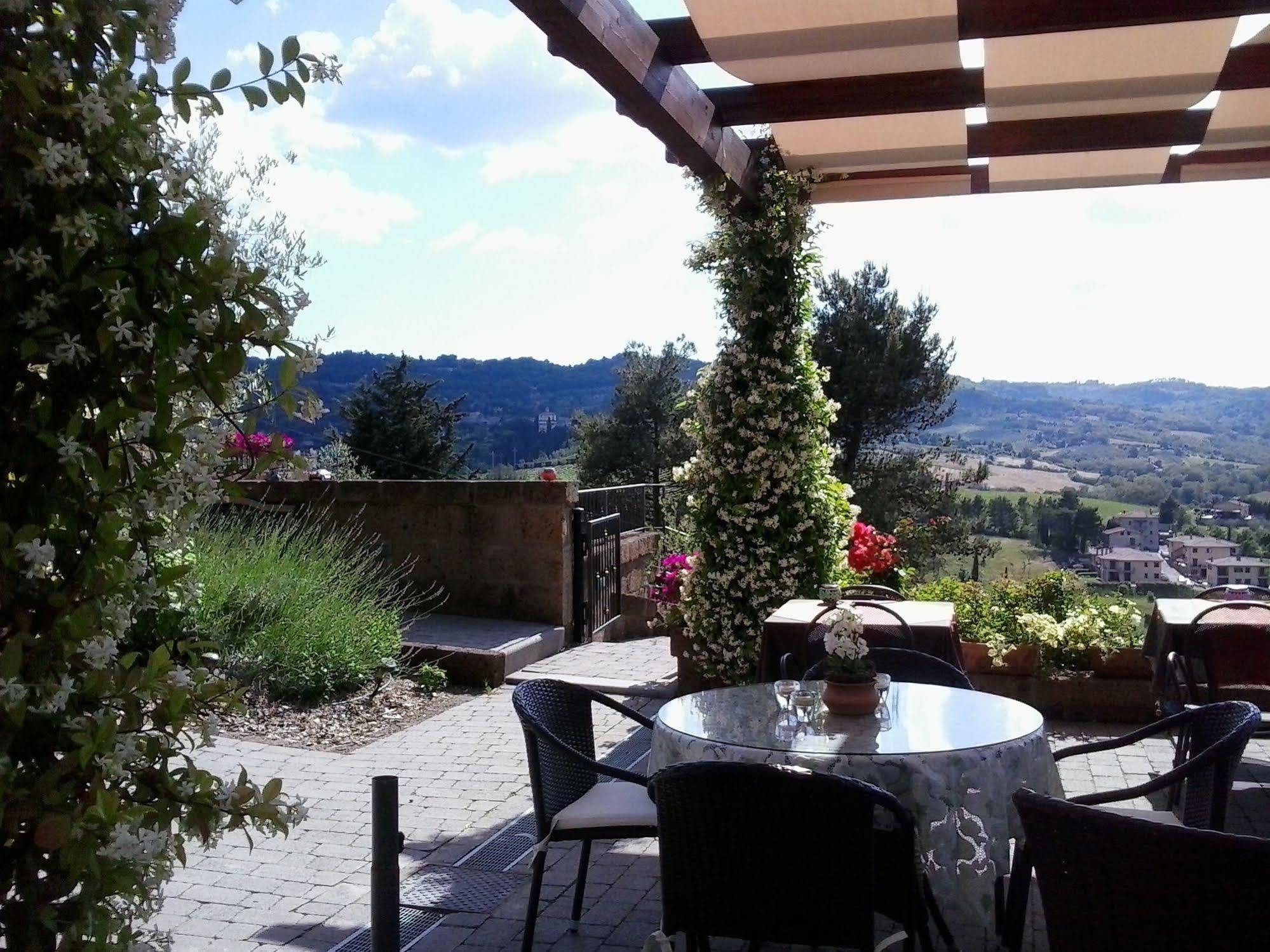 Chiara E Benedetta Villa Degli Ulivi Orvieto Exterior photo